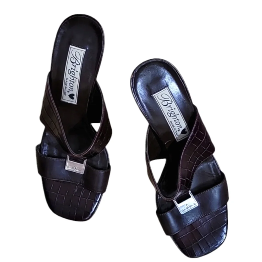 Brighton Ryan Brown Croc Embossed Leather Sandals Square Toe Sz 6